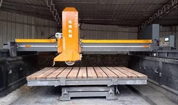 Naudojant granito akmens pjovimo mašiną Marble Stone Edge
